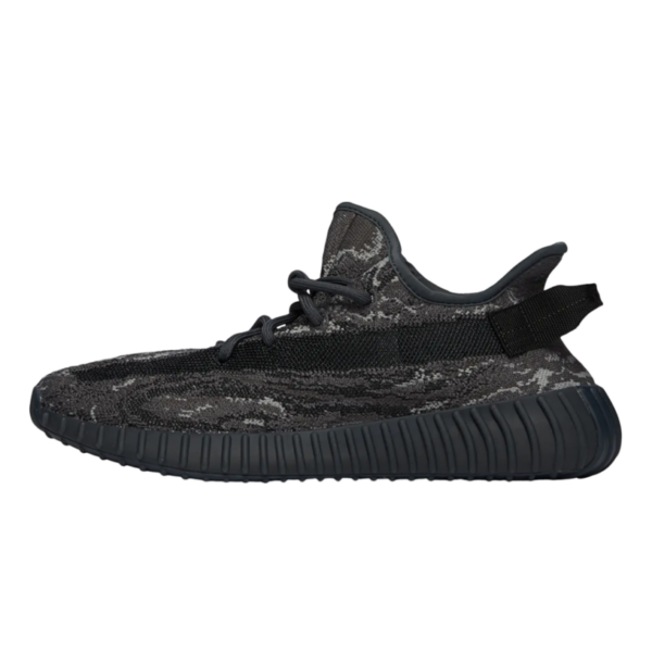 ID4811_sivasdescalzo-adidas_YEEZY-YEEZY_BOOST_350_V2-1691399758-1-Photoroom_c7c7298d-170a-469a-a5bd-fdc15221dcfa-1